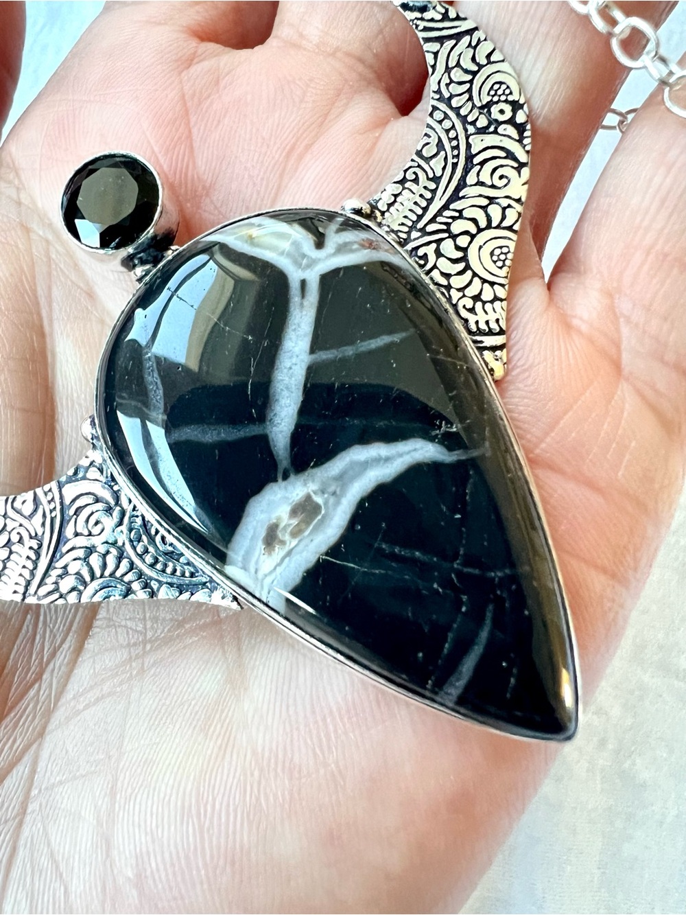 925 Ancient Black SEPTARIAN Quartz Crystal Embossed Necklace - Picture 3 of 9